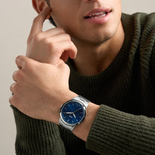 Load image into Gallery viewer, Minimalist Three-Hand Stainless Steel Watch
