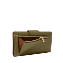 Load image into Gallery viewer, Logan RFID Tab Clutch
