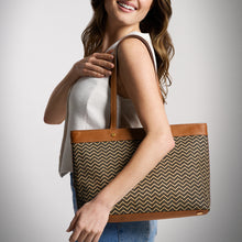 Load image into Gallery viewer, Jessie Tote
